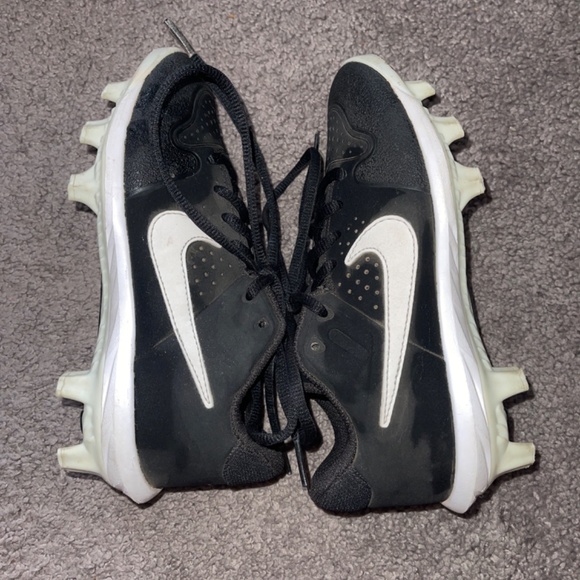 Nike youth cleats - Picture 9 of 9